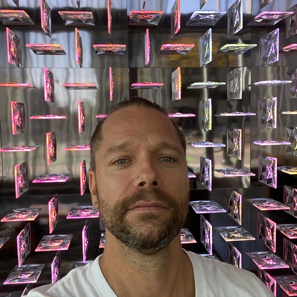 Meet your Posher, Posh - Picture 6 of 10